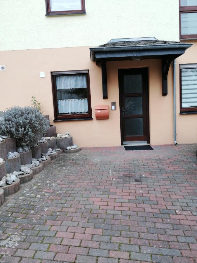 Schoneck Ebenerdige Ferienwohnung Mit Grosser Terrasse In Der Naehe Des Waldes, Zum Wohlfuehlen מראה חיצוני תמונה