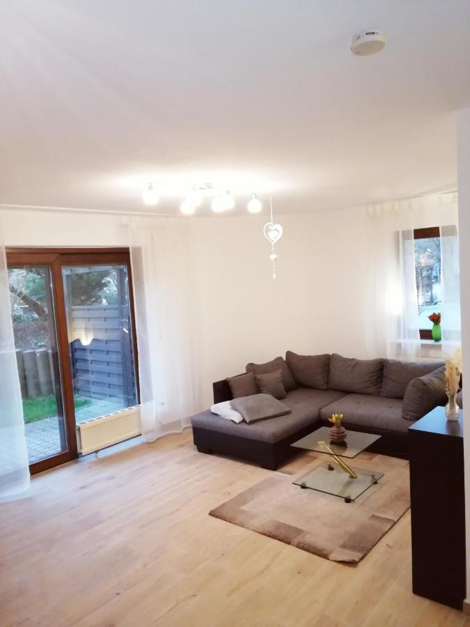 Schoneck Ebenerdige Ferienwohnung Mit Grosser Terrasse In Der Naehe Des Waldes, Zum Wohlfuehlen מראה חיצוני תמונה